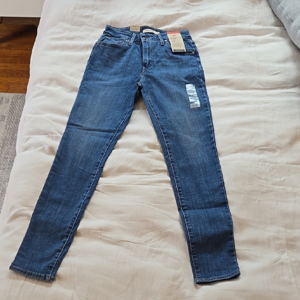 Nwt Women's Levi's 721